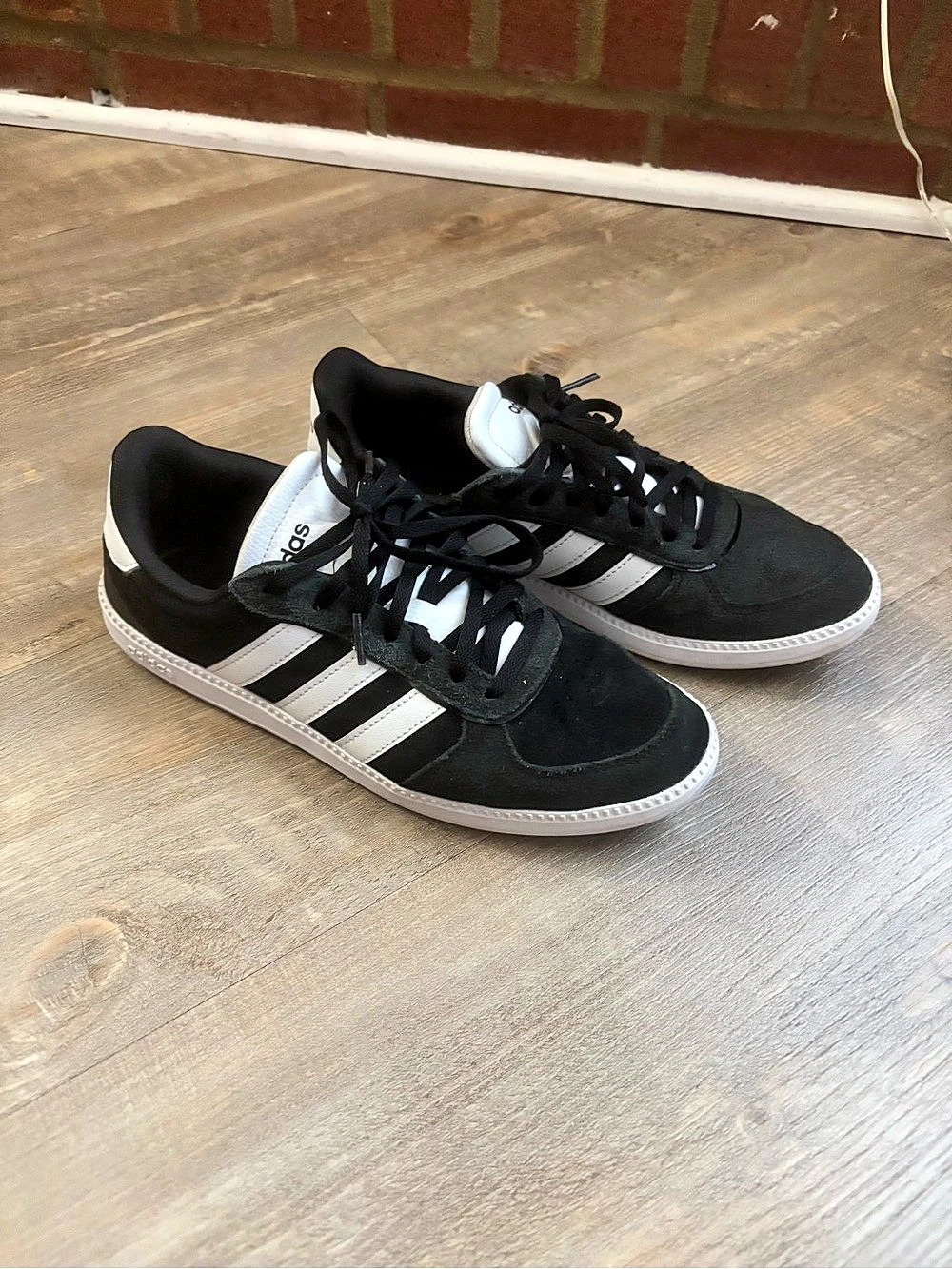 adidas Cloudfoam Black & White US 8.5